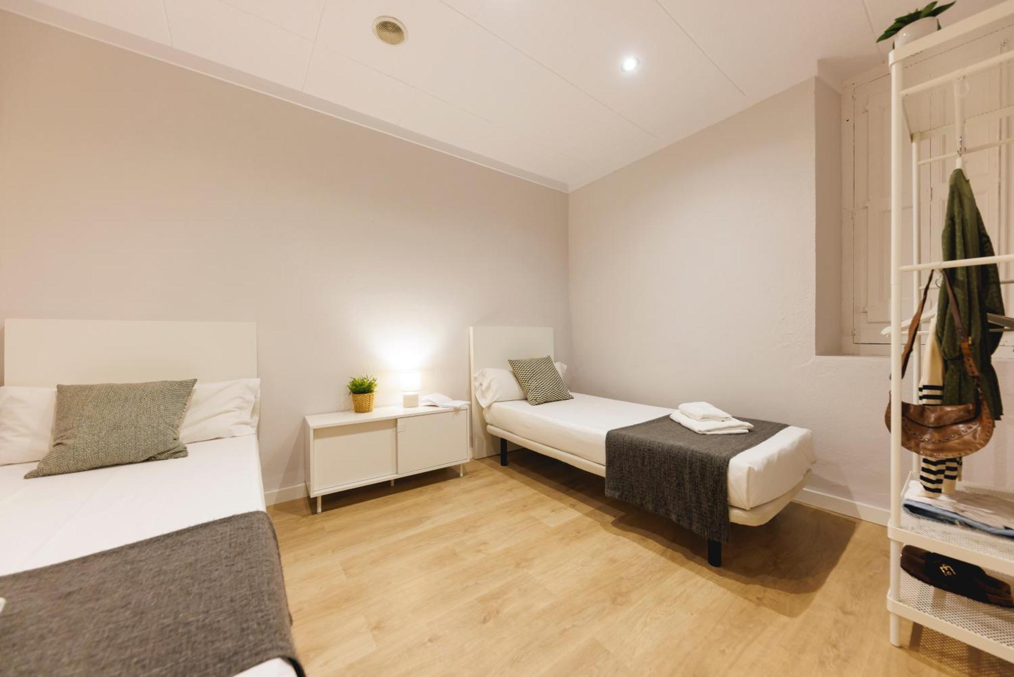 Apartamentos Mora 4 Girona Exterior foto